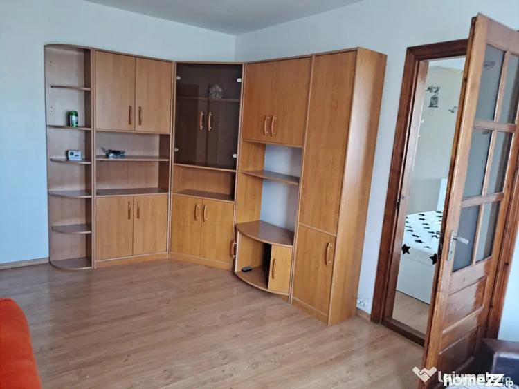 Apartament cu 2 camere semidecomandat, mobilat în Tomis Nord