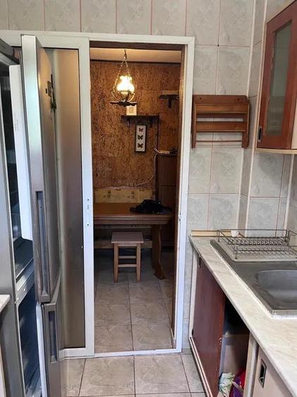 Apartament cu 2 camere semidecomandat, mobilat în Podu Roș