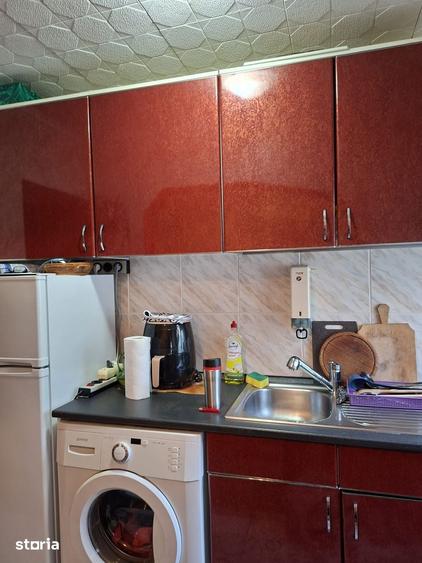 Apartament cu 3 camere nedecomandat în Central