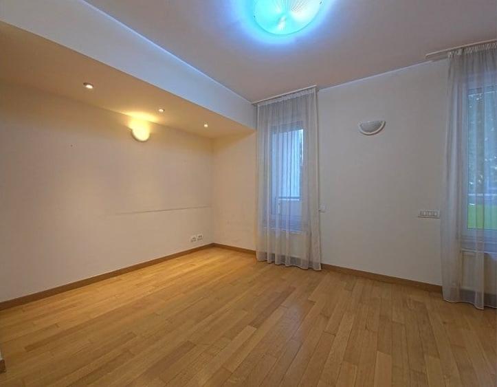 Apartament cu 4 camere în Dorobanți