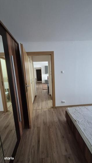 Apartament cu 2 camere semidecomandat în Girocului