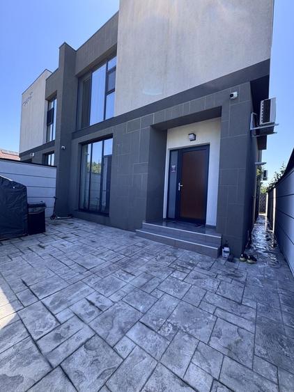 Casă cu 4 camere cu Teren 190 Mp în Kamsas