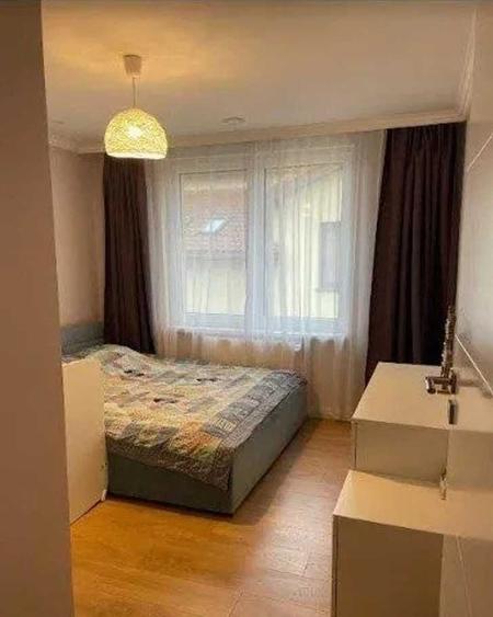 Apartament cu 4 camere decomandat în Florești