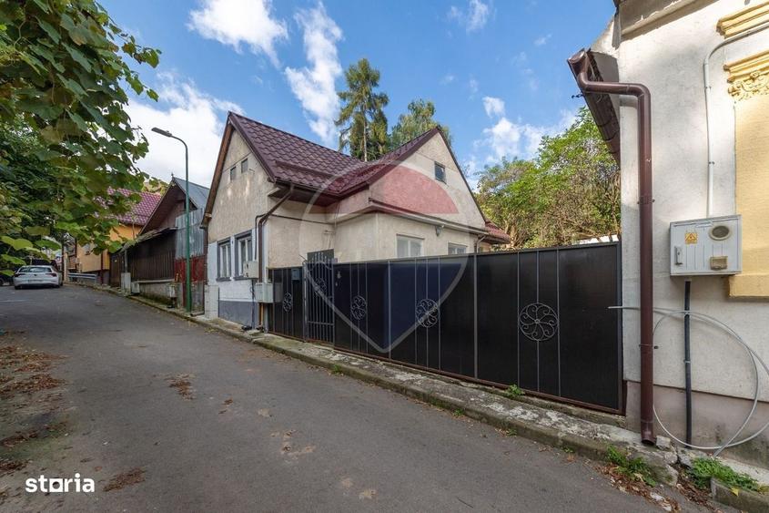 Casă cu 2 camere cu Teren 191 Mp în Schei