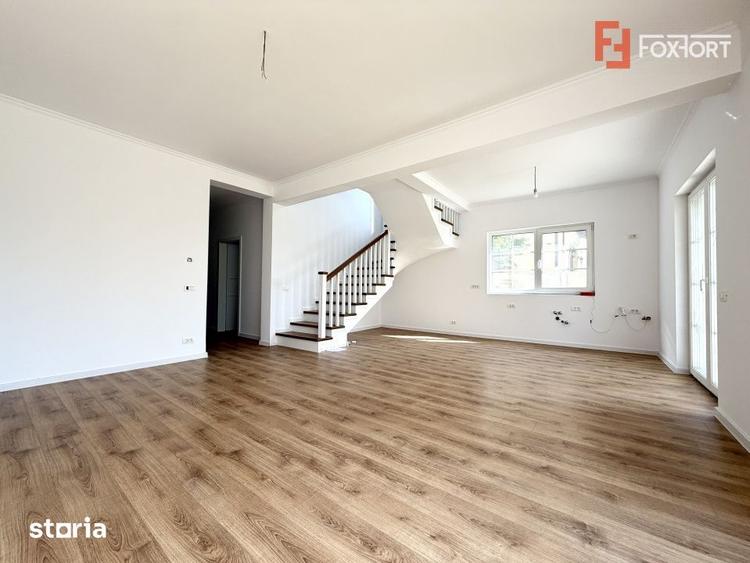 Casă cu 5 camere cu Teren 300 Mp în Giarmata