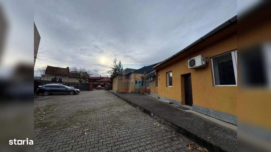 Casă cu 4 camere în Central