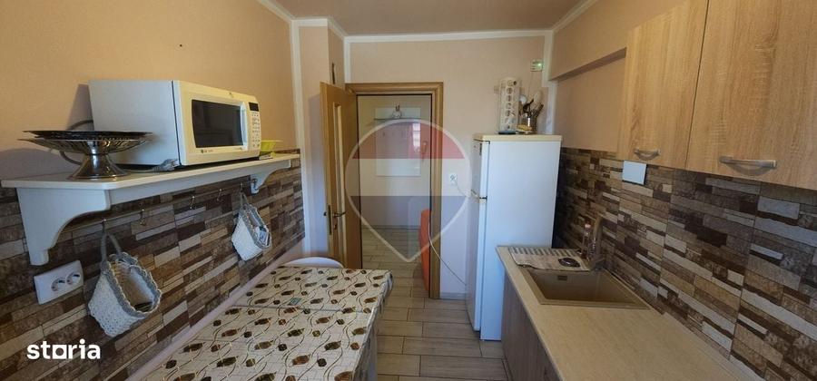 Apartament cu 3 camere decomandat în Doamna Ghica