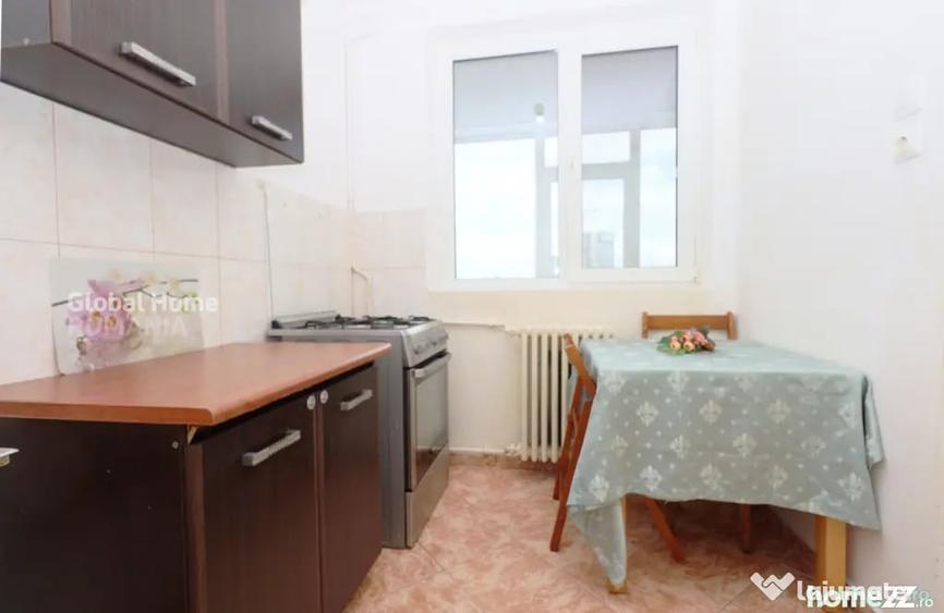 Apartament cu 2 camere semidecomandat în 1 Mai