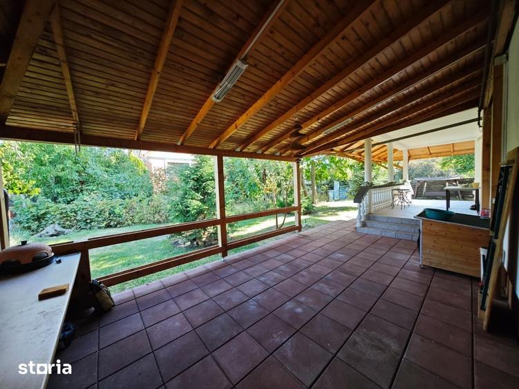 Casă cu 5 camere cu Teren 1078 Mp în Corbeanca
