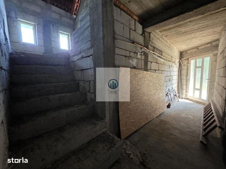 Casă cu 4 camere în Central