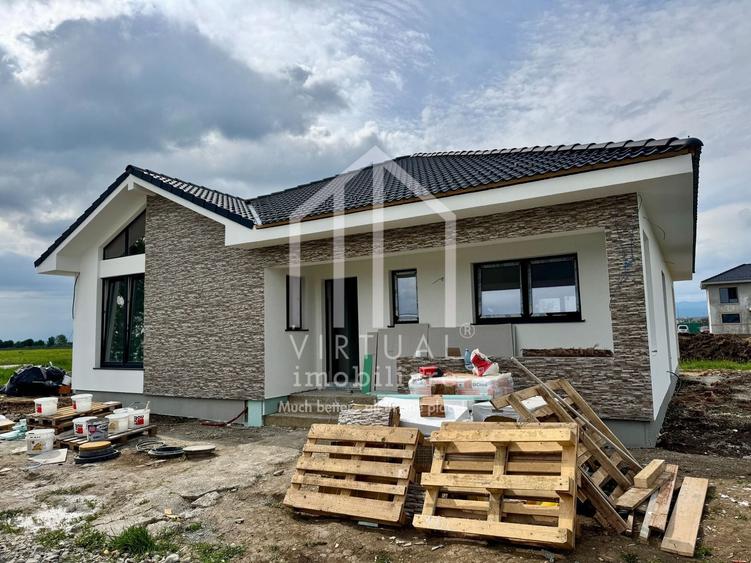 Casă individuală cu 4 camere cu Teren 500 Mp în Șura Mică