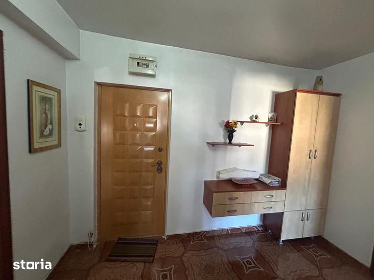 Apartament cu 2 camere decomandat în Mărăței
