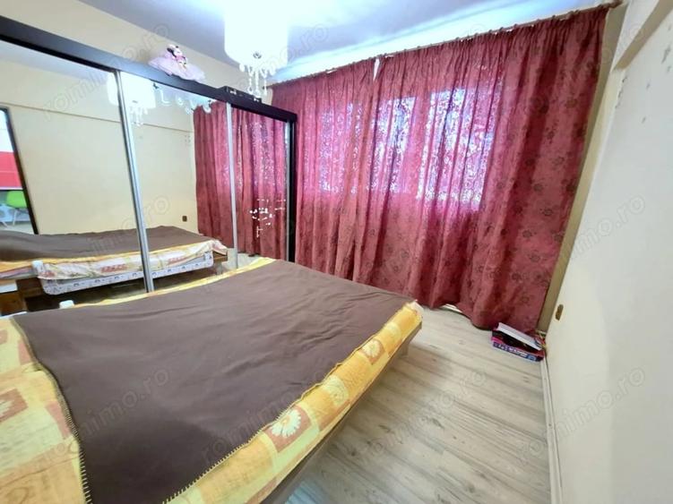 Apartament cu 2 camere decomandat în Micro 17