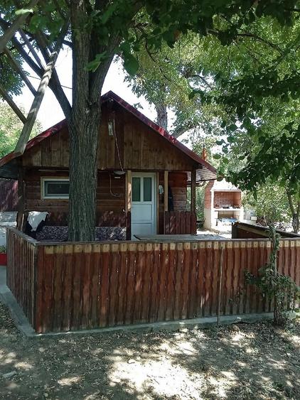 Teren de 1200 mp, în Brădeanca