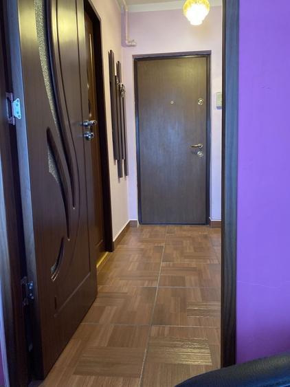 Apartament cu 2 camere semidecomandat în Răcădău