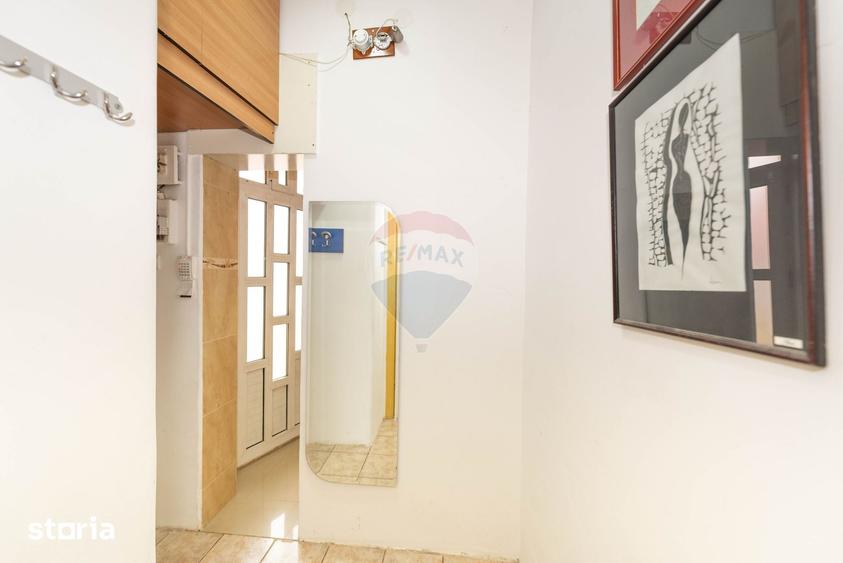 Apartament cu 3 camere în Vitan