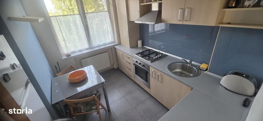 Apartament cu 2 camere decomandat în Central