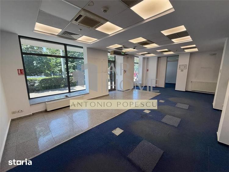 Spațiu comercial, de 144 mp, în Malu Roșu