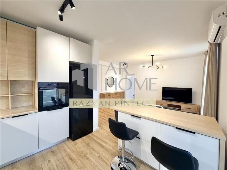 Apartament cu 3 camere decomandat, mobilat în Mărășești