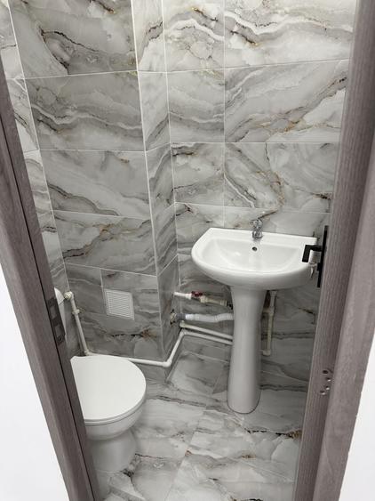 Apartament cu 3 camere decomandat în Micro 14