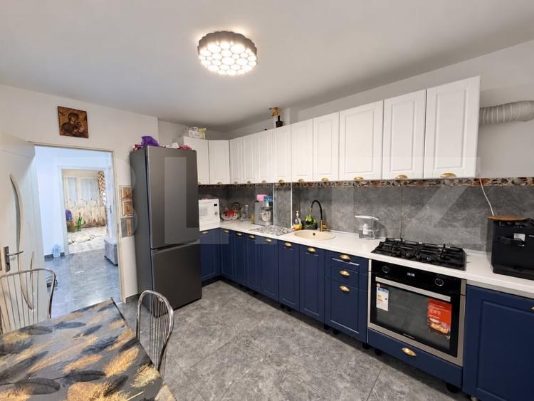 Apartament cu 3 camere decomandat, mobilat în Frumoasa