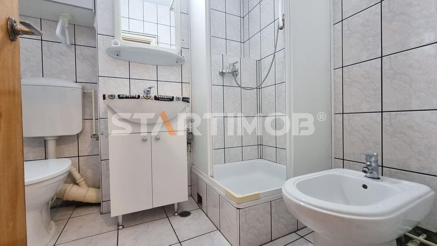 Garsonieră decomandată în Răcădău