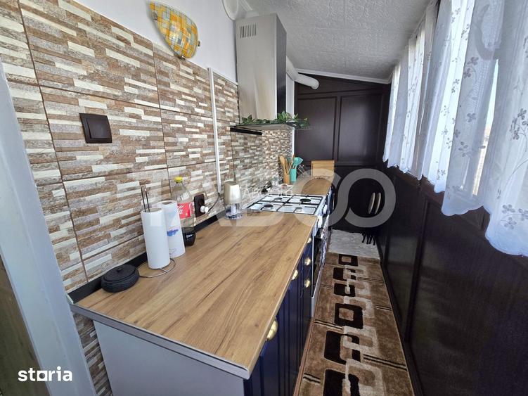 Apartament de vanzare 3 camere balcon mobilat totul nou Mihai Viteazul