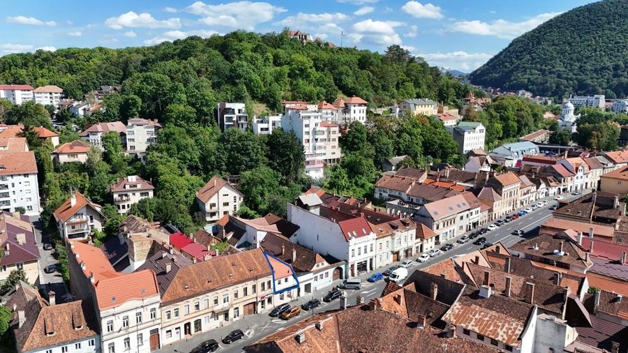 Garsonieră semidecomandată în Brașovul Vechi