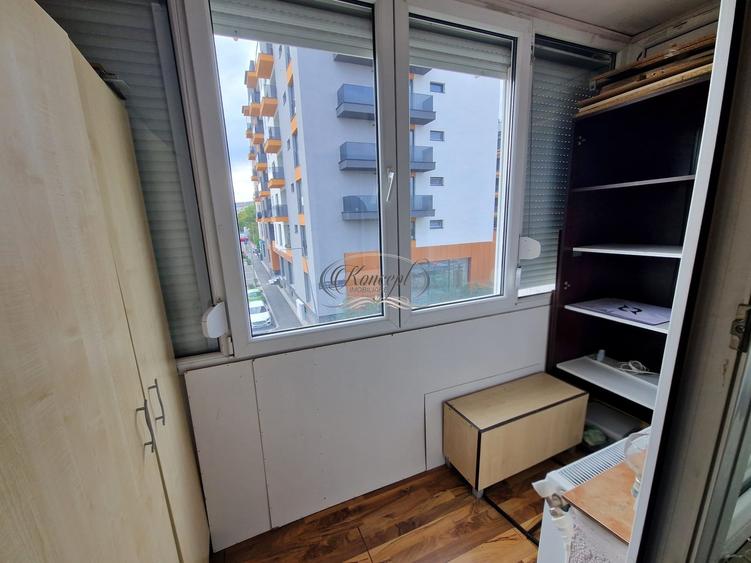 Apartament cu 3 camere decomandat, mobilat în Între Lacuri