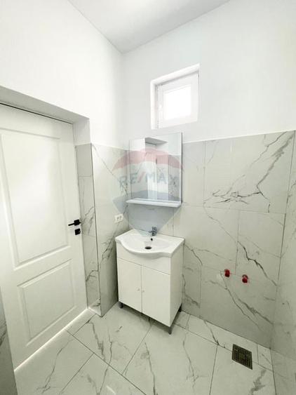 Spațiu comercial, de 50 mp, în Pârneava
