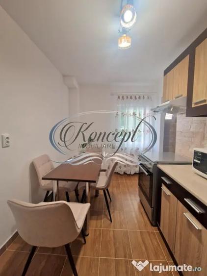 Apartament cu 3 camere decomandat în Plopilor