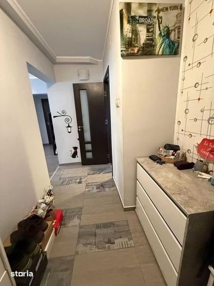 Apartament cu 3 camere în Drumul Taberei