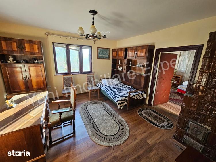 Casă cu 6 camere cu Teren 4050 Mp în Băiculești