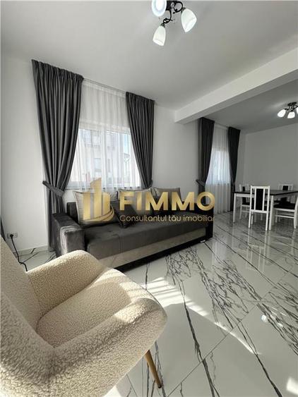 Duplex cu 4 camere cu Canalizare în Est