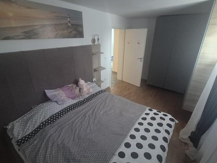 Apartament cu 4 camere decomandat în Cug