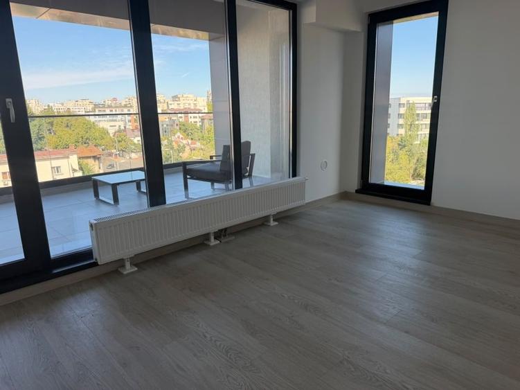 Apartament cu 3 camere decomandat în Vitan Mall