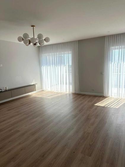 Apartament cu 3 camere decomandat în Sântana de Mureș