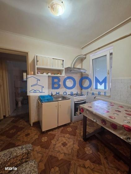 Apartament cu 2 camere semidecomandat în Traian
