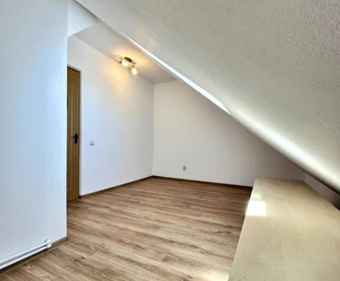 Apartament 2 camere tip studio la mansarda, zona Garii - 5