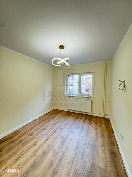 Apartament cu 3 camere, mobilat în Aradului