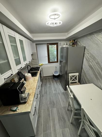 Apartament cu 2 camere decomandat în Horezu