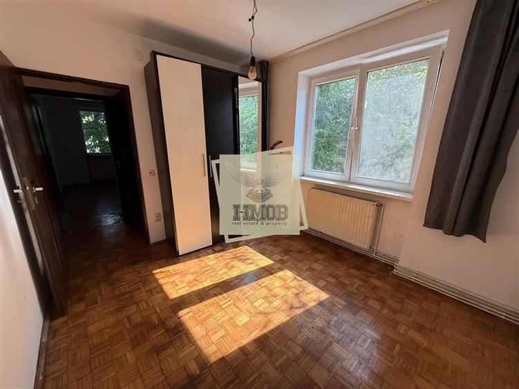 Apartament cu 4 camere decomandat în Hipodrom 1