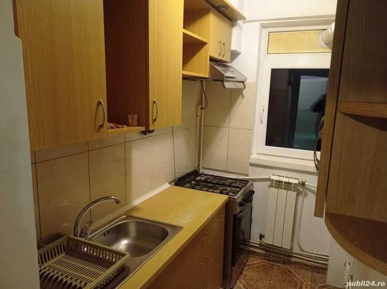 Apartament cu 2 camere nedecomandat în Tătărași