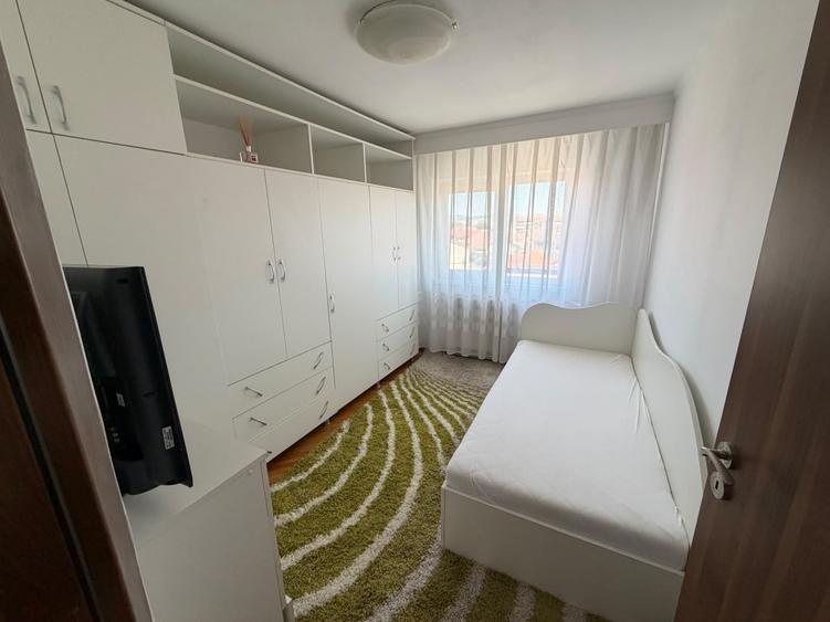 Apartament de inchiriar, 3 camere  , zona Tolstoi - 2