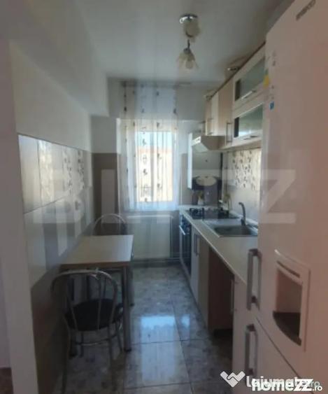Apartament cu 2 camere semidecomandat în Micro 16