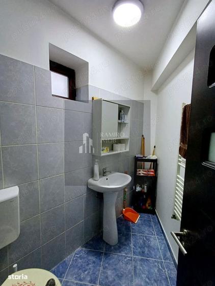 Apartament cu 3 camere semidecomandat, mobilat în Central — fotografia 1