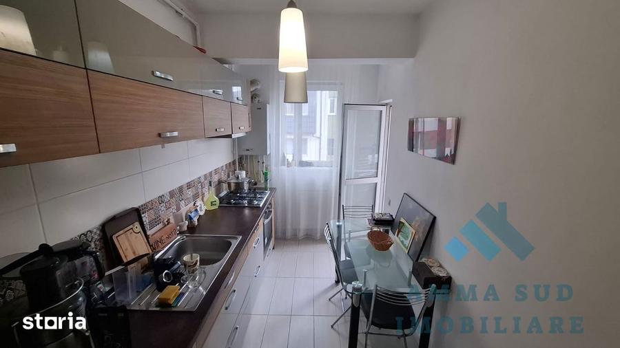 Apartament cu 2 camere decomandat, mobilat în Central — fotografia 3