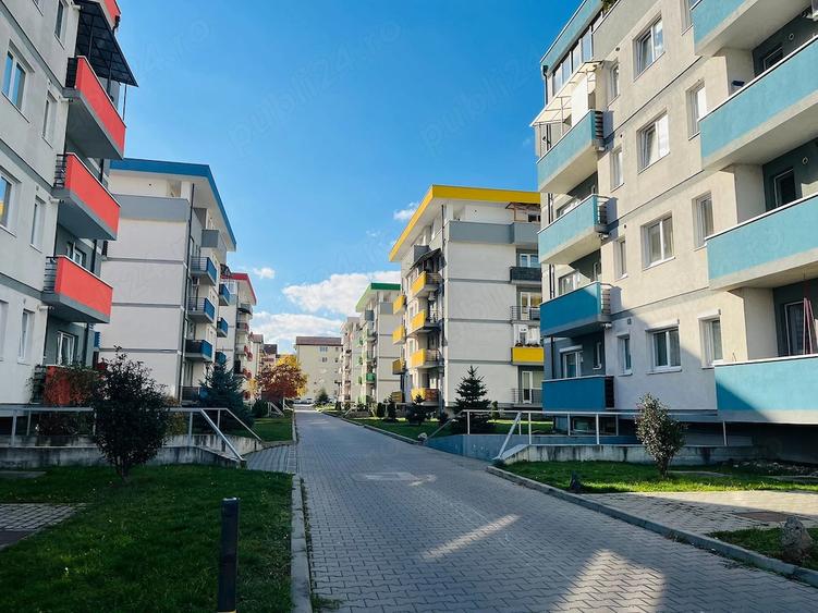 Apartament cu 3 camere decomandat în Turnișor