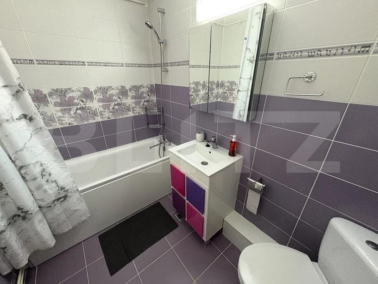 Apartament cu 3 camere decomandat în Lunei