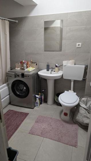 Apartament cu 2 camere semidecomandat în Nord-Est